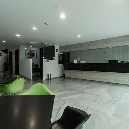 Hotel Lemon Green -Zona Expo Frente Al Centro De Convenciones Guadalajara Dış mekan fotoğraf