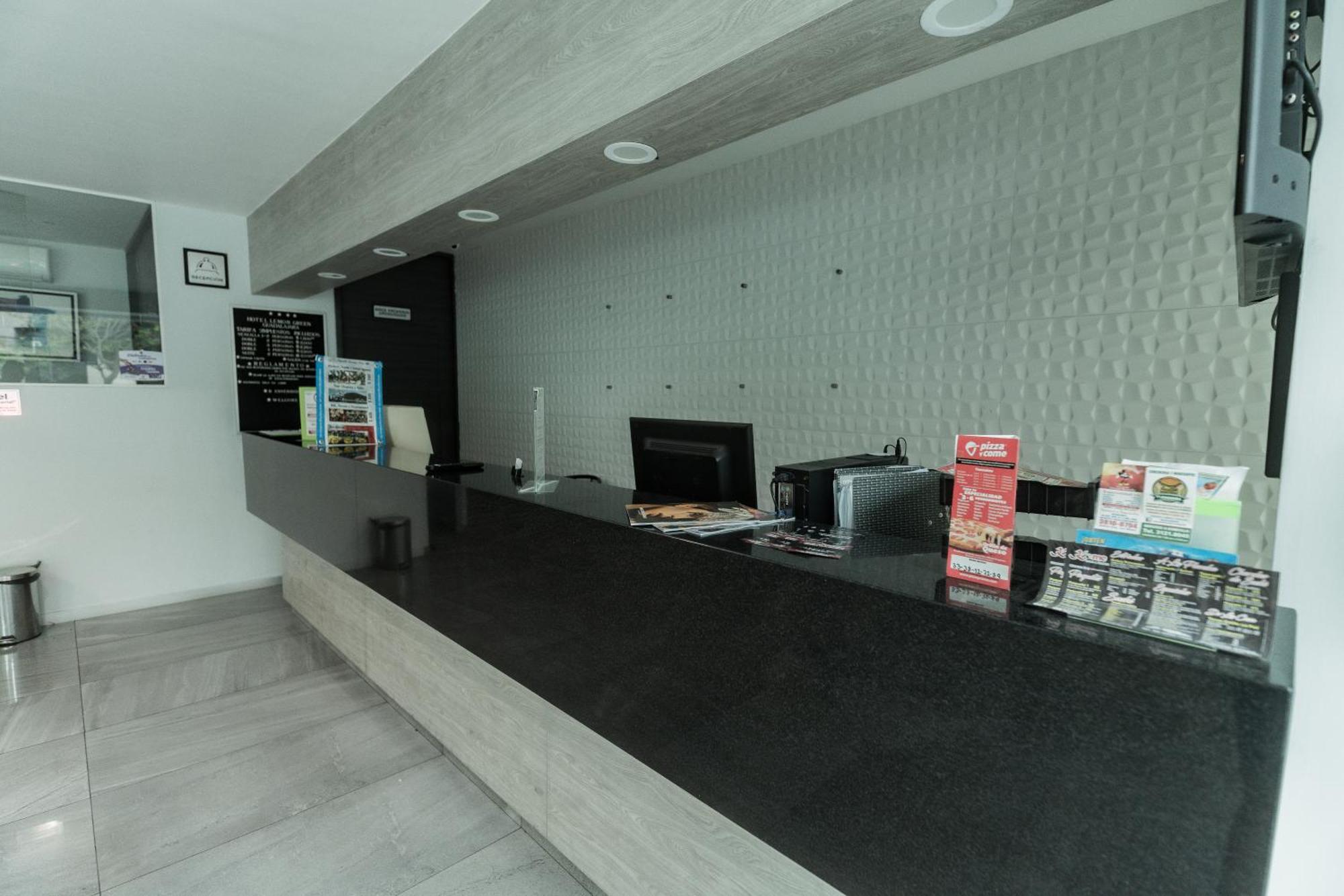 Hotel Lemon Green -Zona Expo Frente Al Centro De Convenciones Guadalajara Dış mekan fotoğraf