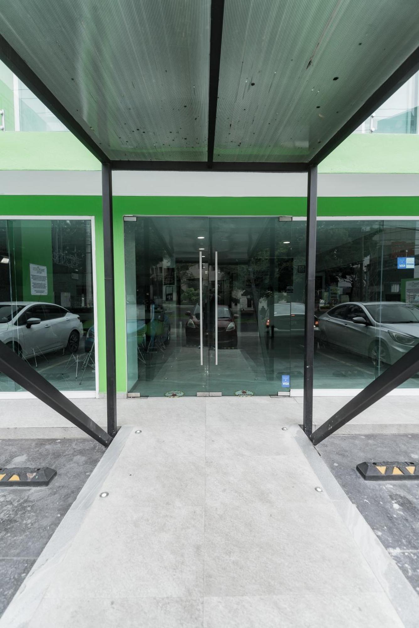Hotel Lemon Green -Zona Expo Frente Al Centro De Convenciones Guadalajara Dış mekan fotoğraf