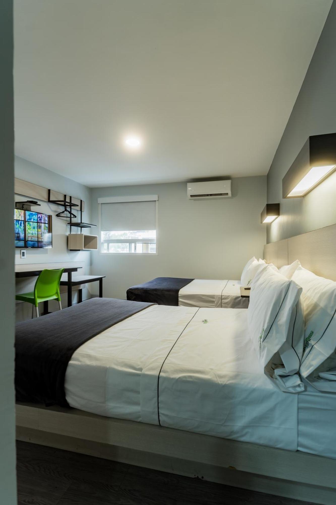 Hotel Lemon Green -Zona Expo Frente Al Centro De Convenciones Guadalajara Dış mekan fotoğraf