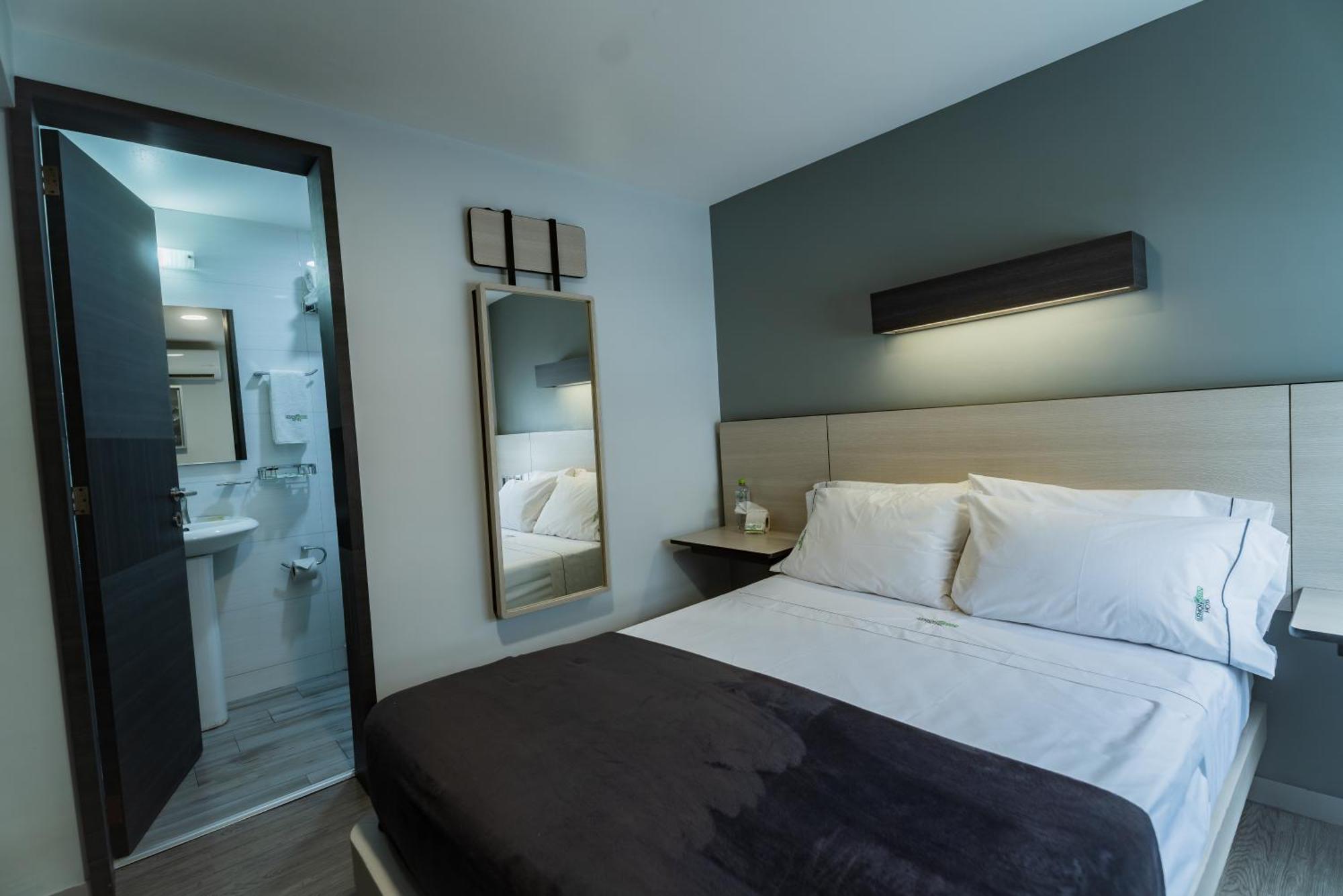 Hotel Lemon Green -Zona Expo Frente Al Centro De Convenciones Guadalajara Dış mekan fotoğraf