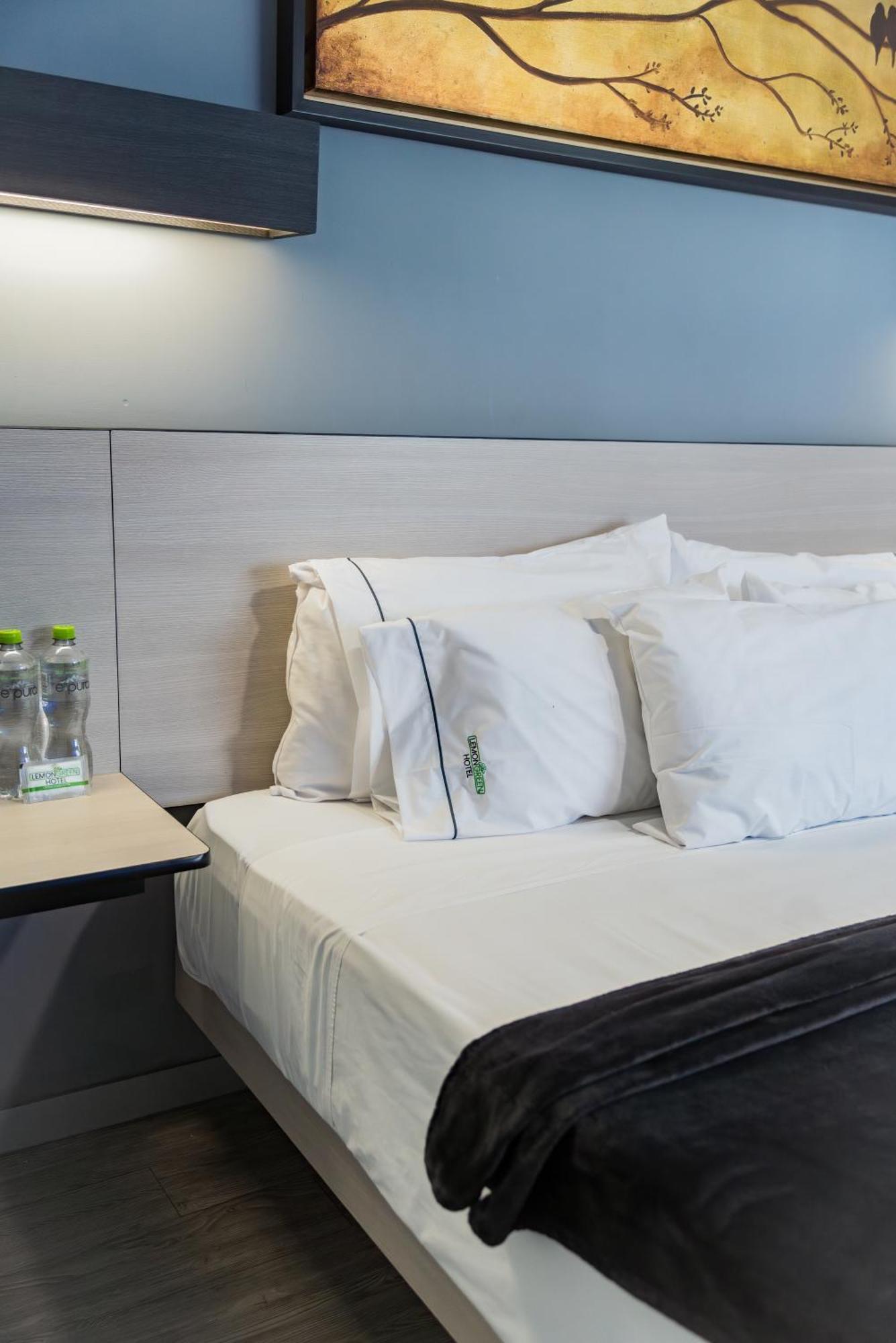 Hotel Lemon Green -Zona Expo Frente Al Centro De Convenciones Guadalajara Dış mekan fotoğraf