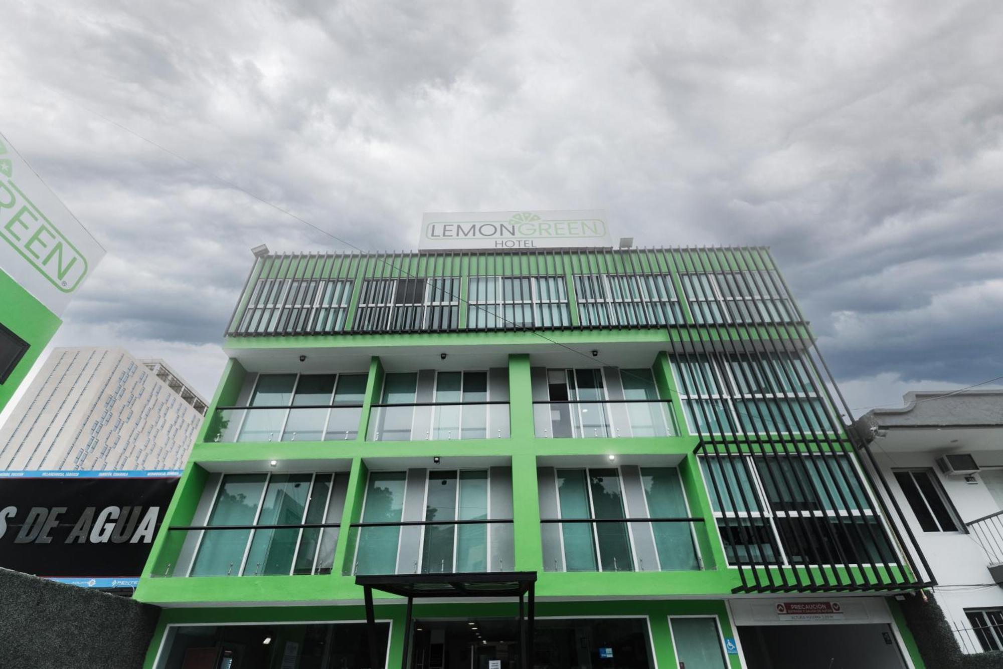 Hotel Lemon Green -Zona Expo Frente Al Centro De Convenciones Guadalajara Dış mekan fotoğraf