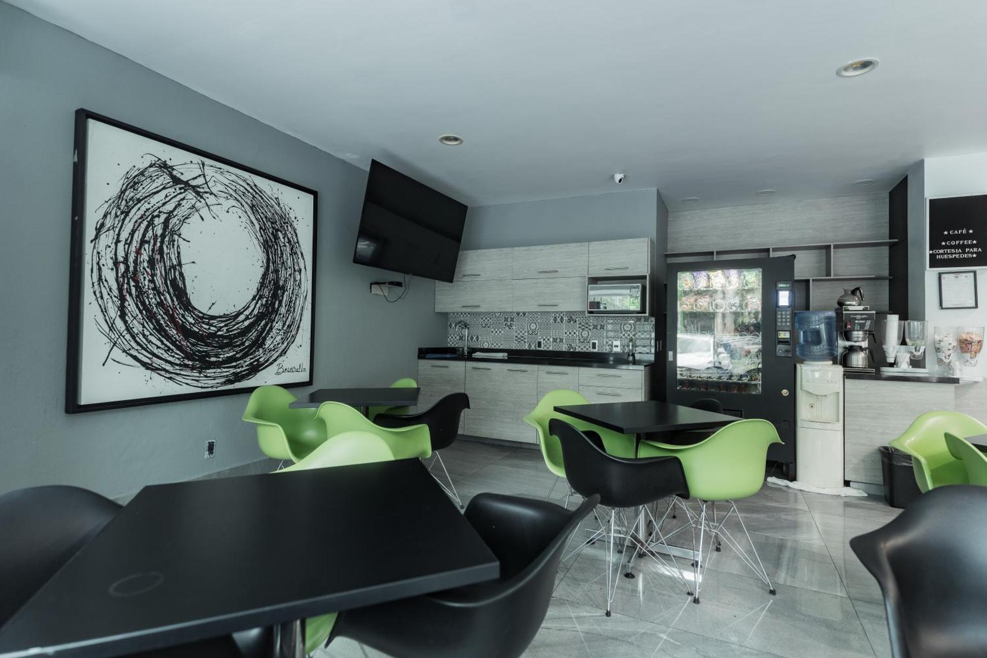 Hotel Lemon Green -Zona Expo Frente Al Centro De Convenciones Guadalajara Dış mekan fotoğraf